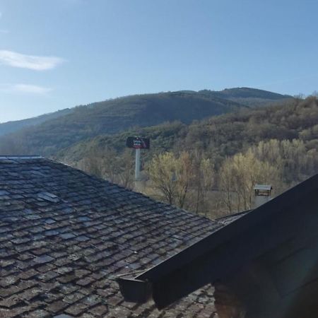 Camino Y Leyenda Guest House Trabadelo ภายนอก รูปภาพ
